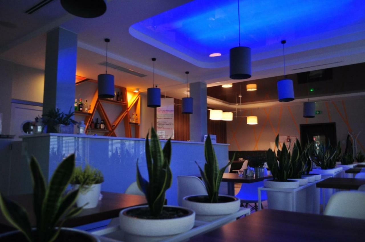 Hotel Pauza Радзынь-Подляский Экстерьер фото